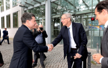Ost-Ausschuss-Geschäftsführer Michael Harms begrüßte den Präsidenten (li.). Foto: Jens Schicke/DIHK
