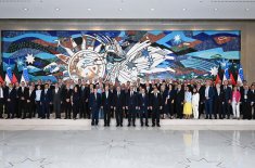 OA-Gesamtdelegation mit dem usbekischen Ministerpräsidenten Abdulla Aripov. Foto: Protokolldienst des Premierministers